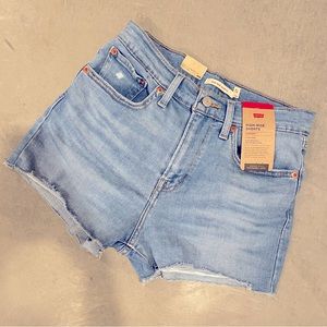 Levi’s High Rise denim shorts size 27